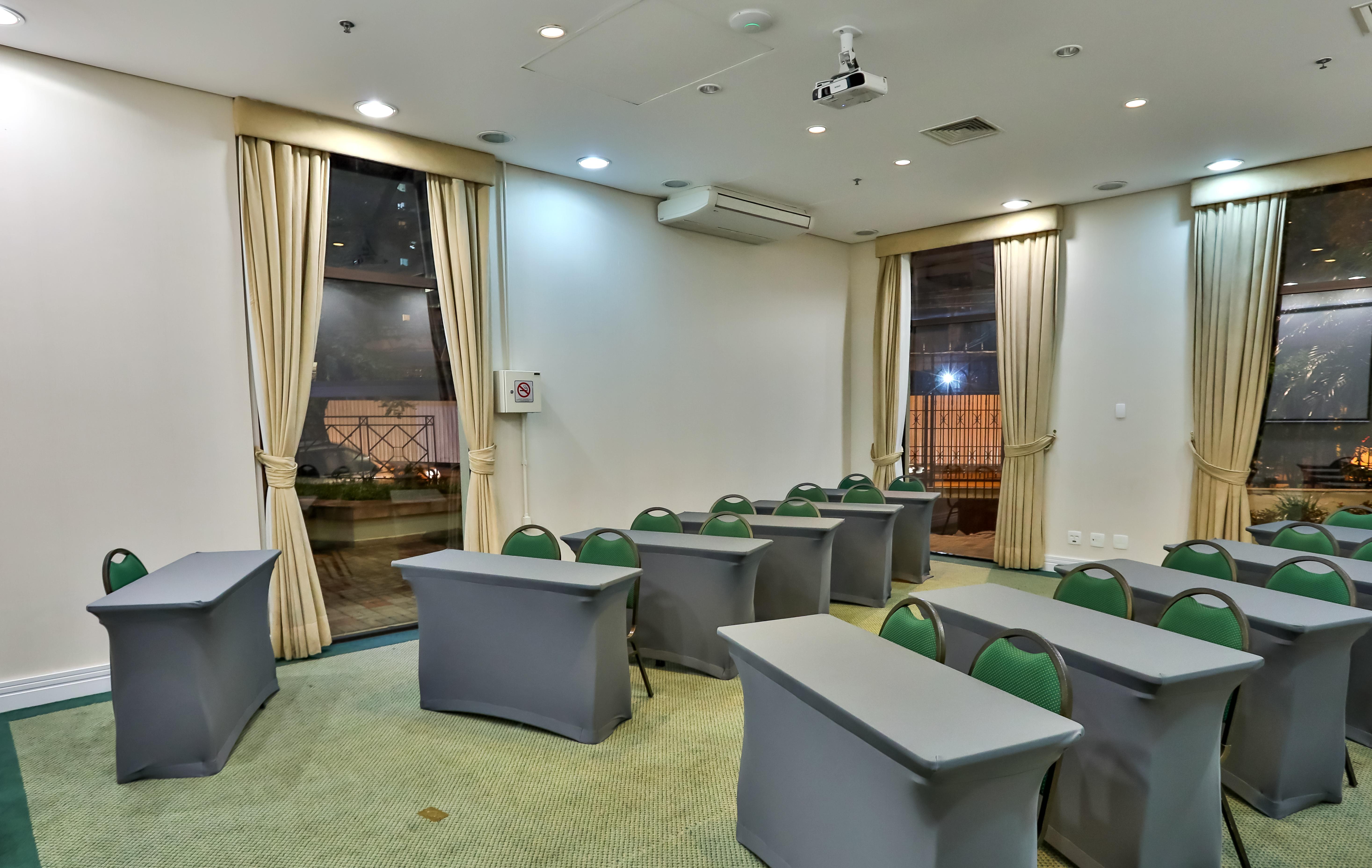 Quality Suites Vila Olimpia Sao Paulo Bagian luar foto