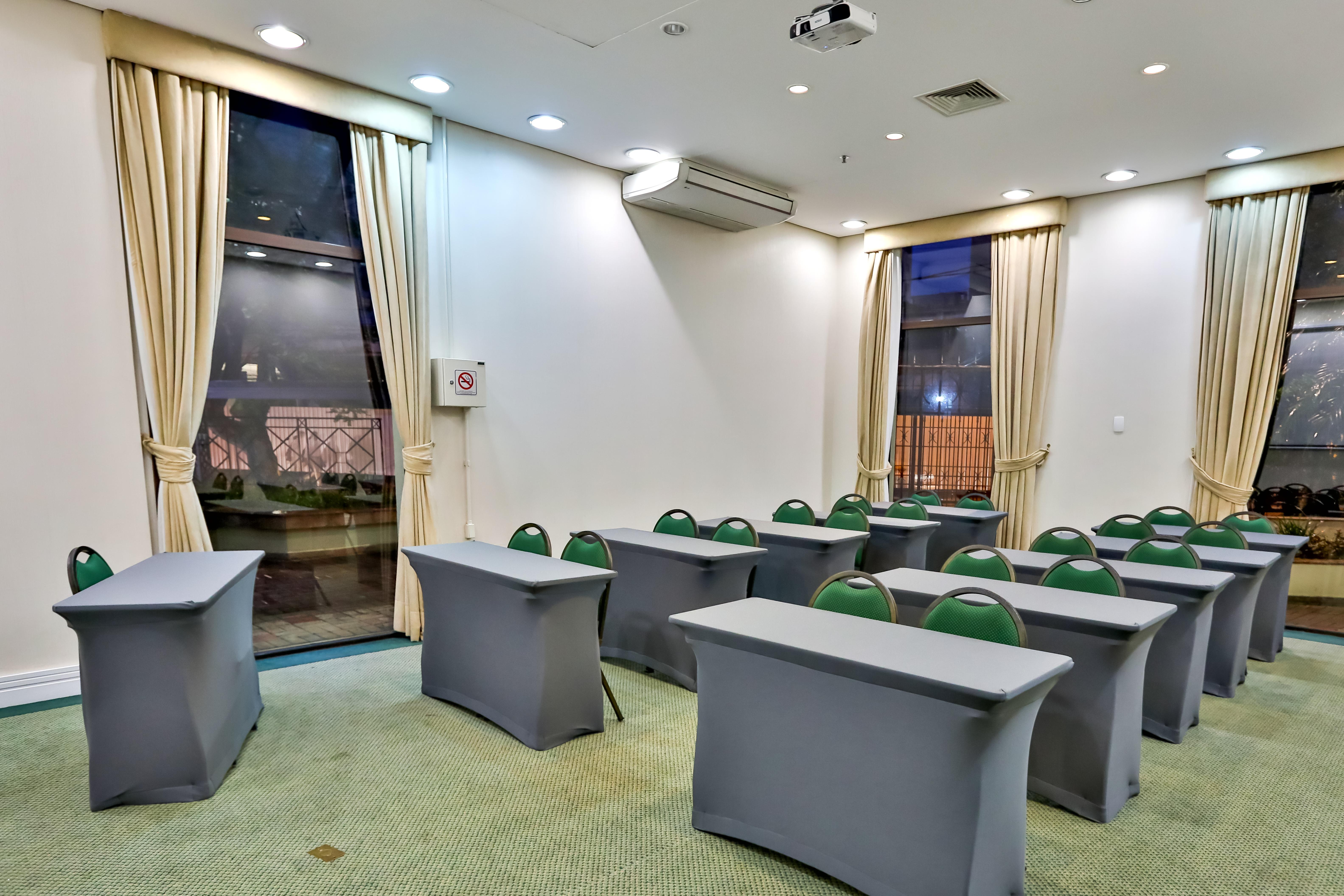 Quality Suites Vila Olimpia Sao Paulo Bagian luar foto