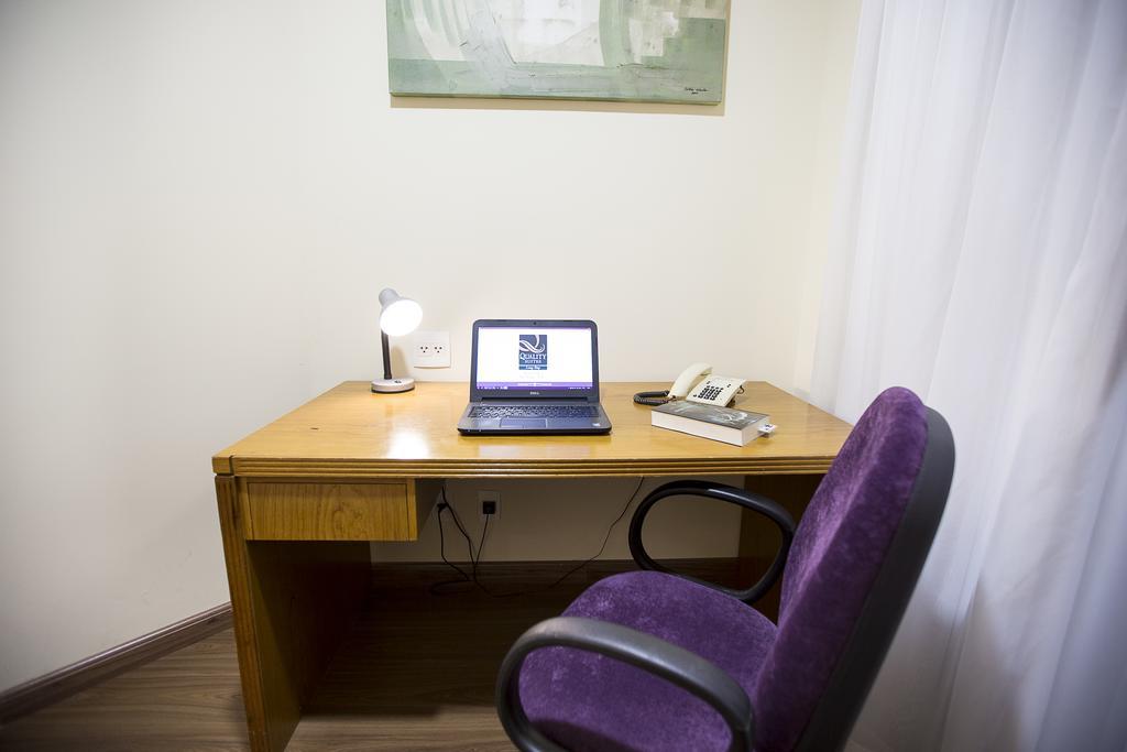Quality Suites Vila Olimpia Sao Paulo Bagian luar foto