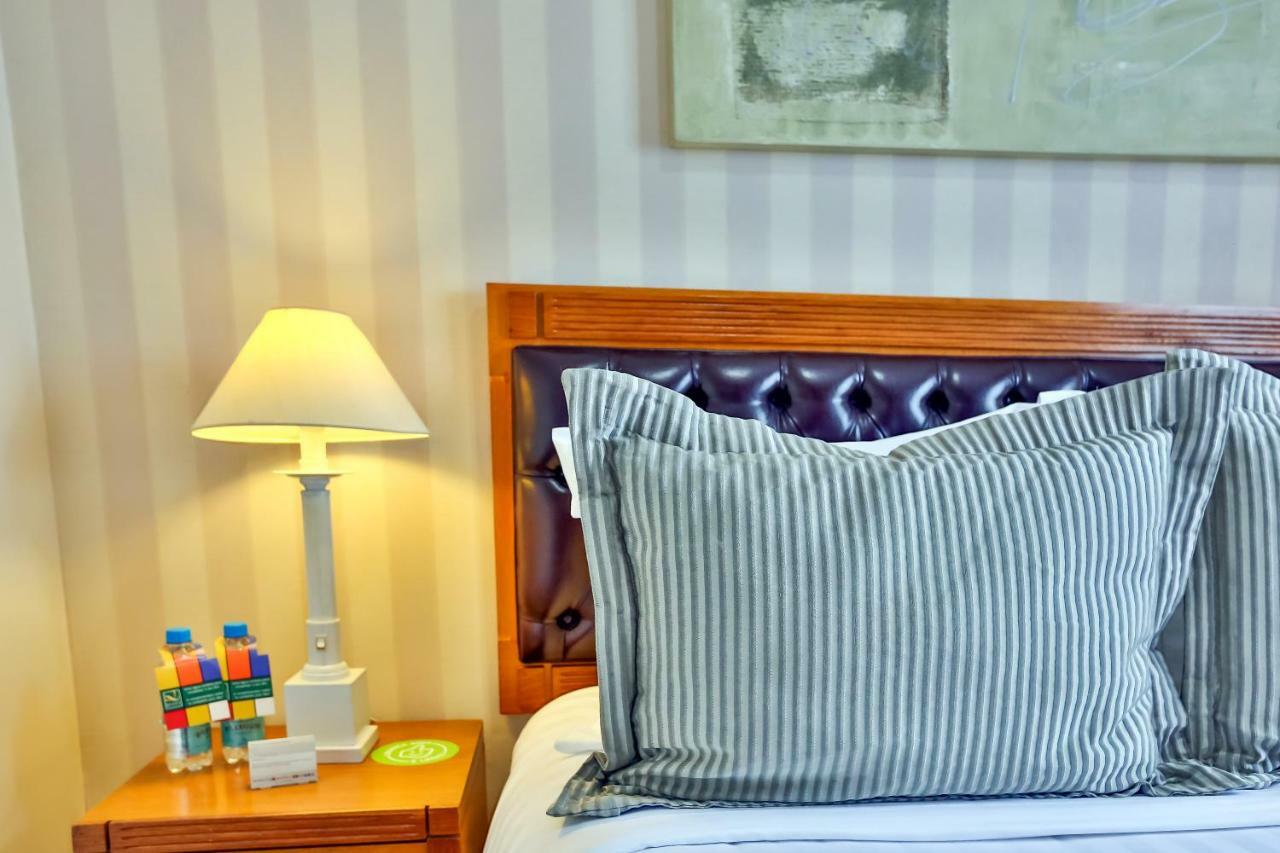 Quality Suites Vila Olimpia Sao Paulo Bagian luar foto